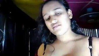 Deshi-Fruns Hemgjorda Sexvideo Med Mannen