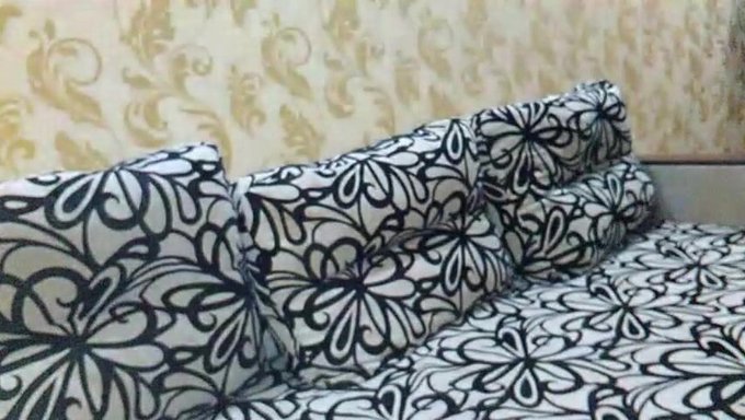 Amateur Teen Gets Her Ass Trained In A Webcam Video