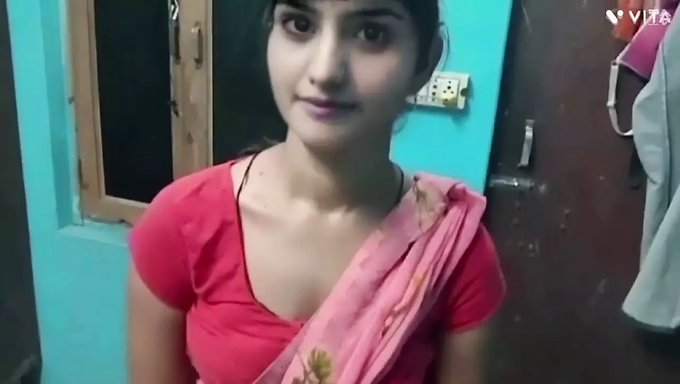 Mature Bhabhi Reshma Gets Fucked In Various Positions By Her Partner