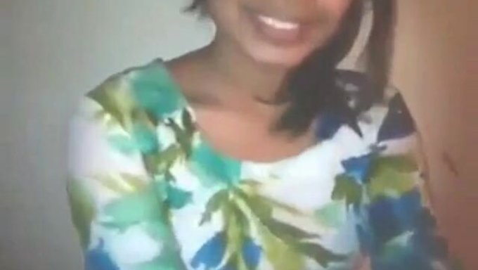Indian Girlfriend Gets Friendly In Hardcore Video