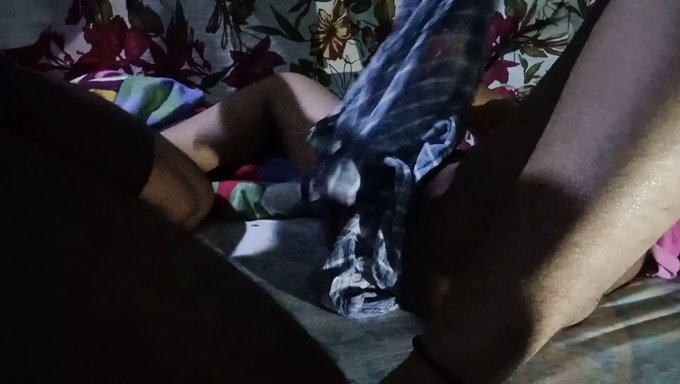Indian Boy Indulges In Rough Sex With Girlfriend
