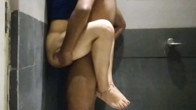 Indian Babe Gets Her Ass Licked And Fucked In The Bathroom