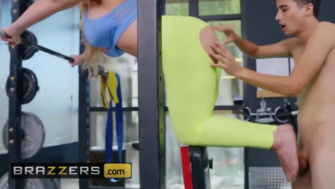 Milf Lovers Enjoy A Big Cock Experience
