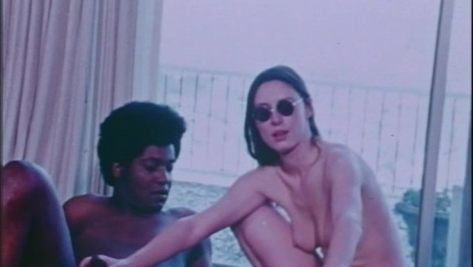 Retro Porn With Sharon Thorpe And Jj In 1975