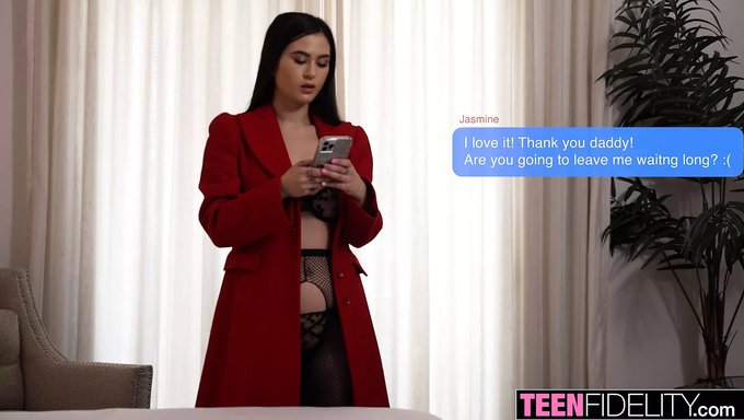 Busty Teen Jasmine Wilde'S Introduction To The World Of Escorting