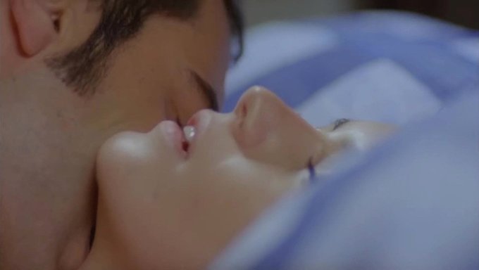 60 Fps Kissing And Foreplay In A 2009 Porn Video
