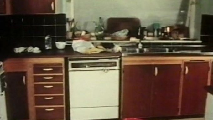 Vintage Pussy And Pissing In Brown Porn