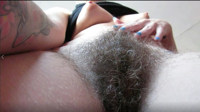 Nipple Play And Pussy Licking In A Solo Video