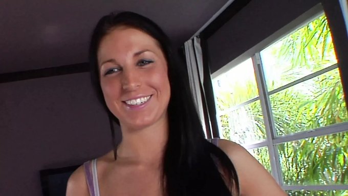 Brunette'S Intense Orgasms From Rough Sex And Oral Stimulation