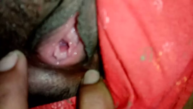 Young Girlfriend Flaunts Her Hairy Pussy In A Solo Video