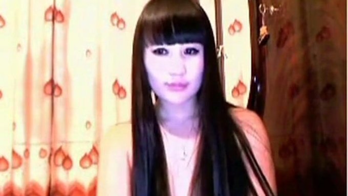 Korean Amateur Webcam Girl Flaunts Her Panties