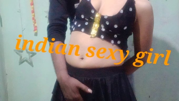 Skinny Indian Girl Twerking On A Wall