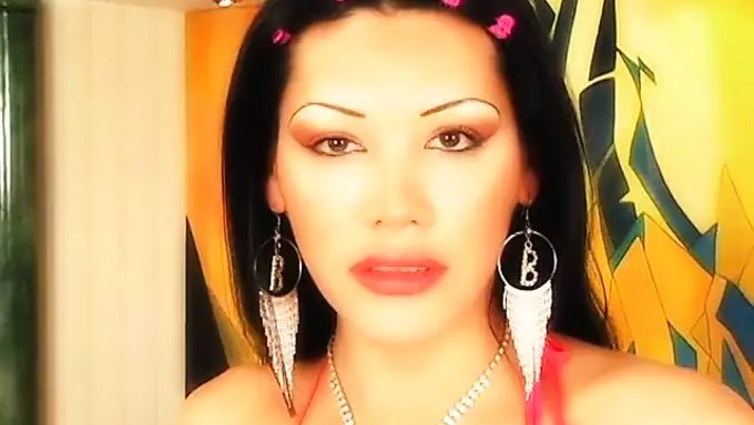 Shemale Porn With Double Penetration And Amazing Transsexual Talent