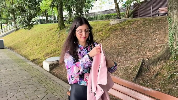 Russian Beauty Gets Picked Up And Fucked In The Backseat