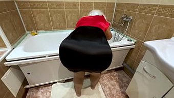 Mature Ama...