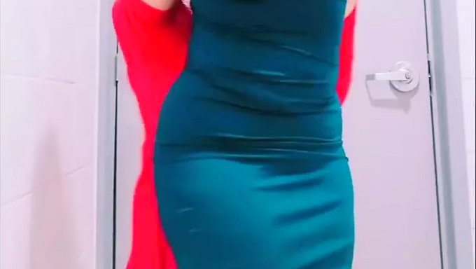 Milf Secretary With A Big Booty Shows Off Her Assets At The Office
