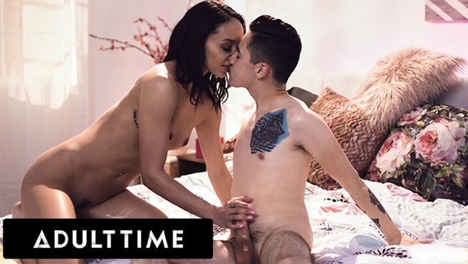 Interracial Couple Enjoys Hardcore Anal Fucking With Anal Plug