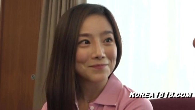Hot Korean Golf Instructor Teaches You A Lesson