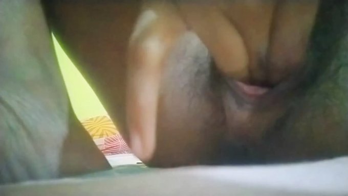 Deepthroat And Fisting Action In Softcore Video