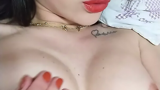 Latina Amateur Con Grandes Tetas Tatuadas Y Coño Tatuado