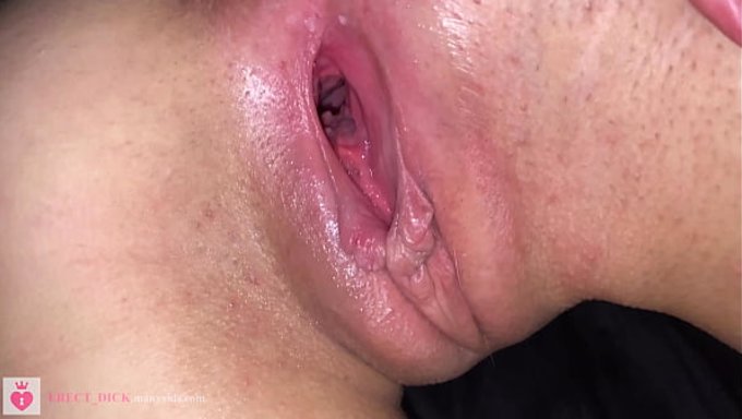 A Hole To Die For! 18 Y.O. Pussy In Action!