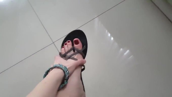 Sweet Feet Teasing With Flip-Flops In Sensual Video