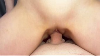 The Pretty Girl Has Sex With Her New Boyfriend, The Guy Cum In Mouth