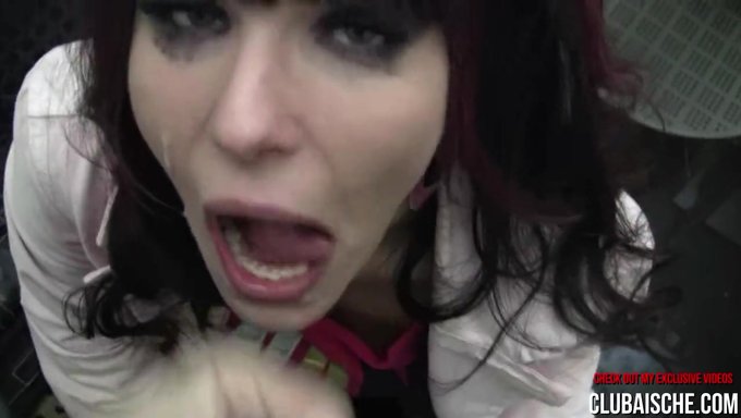 Public Fucking And Flashing With A German Amateur