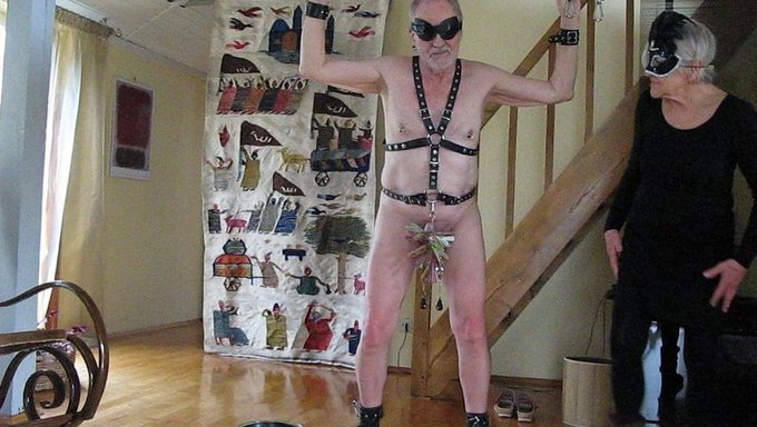 Bdsm House'S German Amateur Gets Clothpinned And Whipped