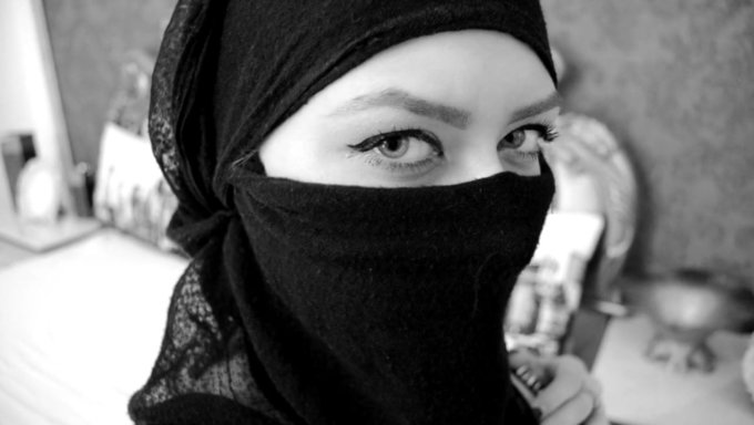 Arab Mistress Dominates In Bdsm Video