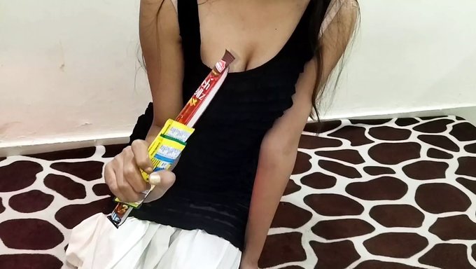Indian Schoolgirl'S First Time With An Uncle In Close-Up Video