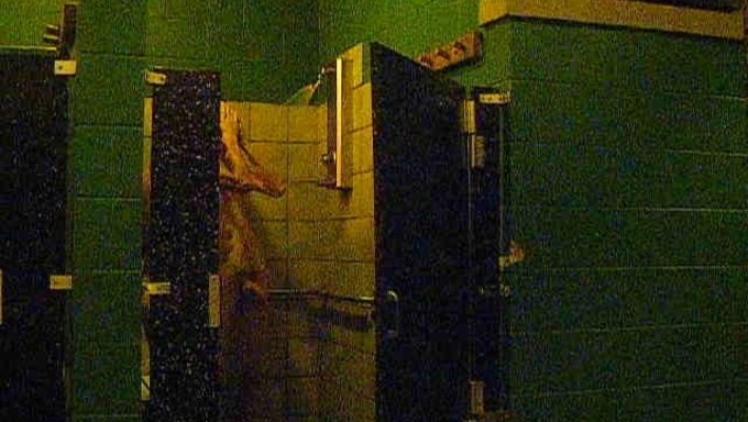 Amateur Couple'S Bareback Shower Session With Shemale