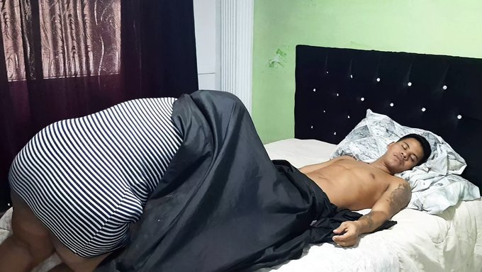 Mature Colombian Stepmom Seduces Stepson For Deepthroat And Hardcore Fucking